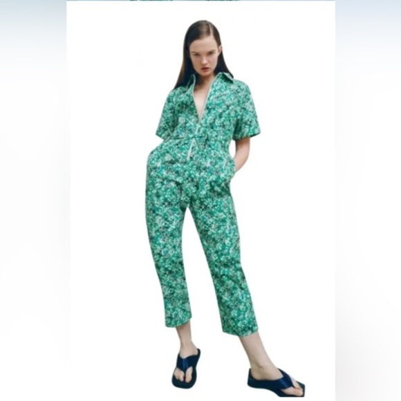 Zara green‎ floral short sleeve zip up jumpsuit size medium brand new - Picture 2 of 6